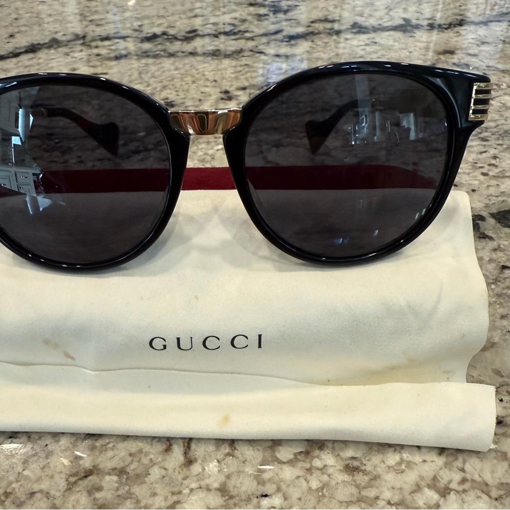 Gucci Black and Gold Sunglasses